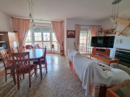 Alquiler de chalet adosado en El Tomillar - Photo 5