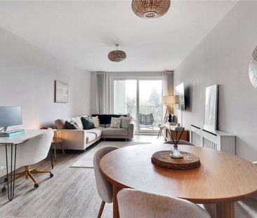 A stylish and attractively presented one bedroom apartment in this ... - Photo 1
