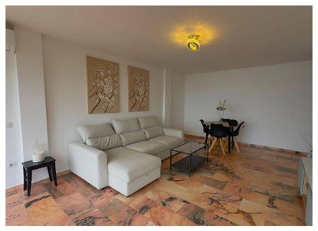3 room luxury Flat for rent in Estepona, Spain - Photo 2