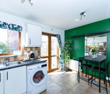 17 Kinnegar Drive, Holywood, BT18 9JQ - Photo 3