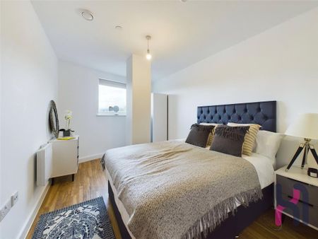 2 bedroom flat to rent - Photo 4