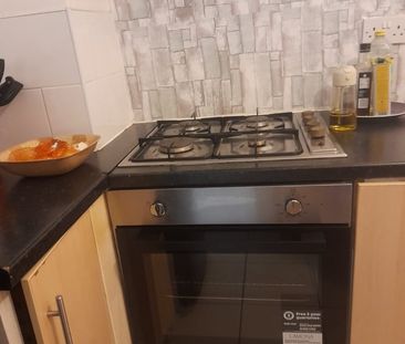 3 Bed Terraced House, Hero St, L20 - Photo 6