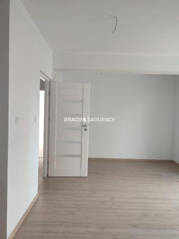 Mieszkanie małopolskie Skawina powierzchnia 74.48 m² C206-WM-92624 - Фото 4