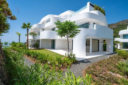 Apartamento planta baja en alquiler en Ojen - Photo 4