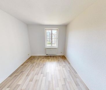 Direkt im Herzen der Stadt gelegene 4-Raum-Whg. mit Balkon - Photo 2