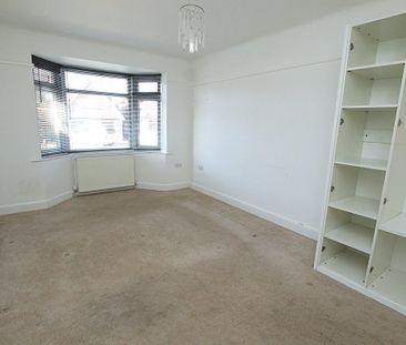 2 bedroom detached bungalow to rent - Photo 4