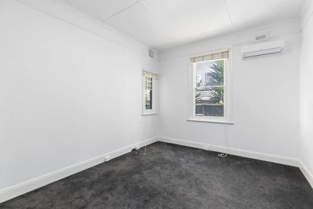 74A Chapman Street, North Melbourne. - Photo 3