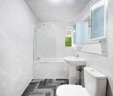 Polesden Gardens, Raynes, SW20 - Photo 5