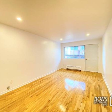 Beautiful and Large apartment for rent 3 ½ CDN - Photo 4