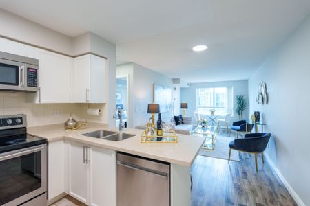 For Lease - 23 Oneida Crescent Unit# 701, Richmond Hill, Ontario - Photo 4