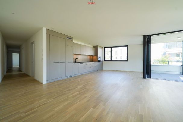 Modern living with a view of nature: Spacious 4.5-room apartment on the 1st floor - Photo 1