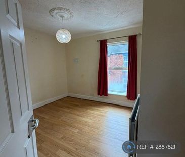 3 bedroom terraced house to rent - Photo 2