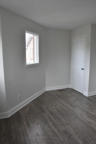 For Lease - 307 Bristol Crescent, Oshawa, Ontario - Photo 5