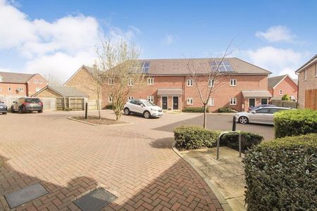 2 bedroom maisonette to rent - Photo 5