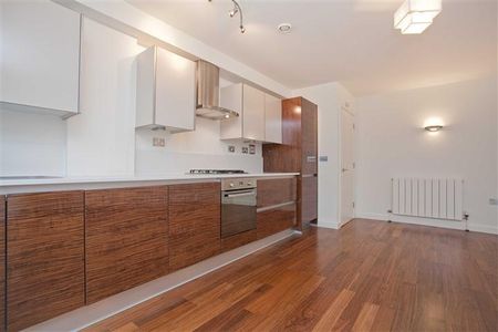 1 bedroom ground floor flat to rent - Photo 4