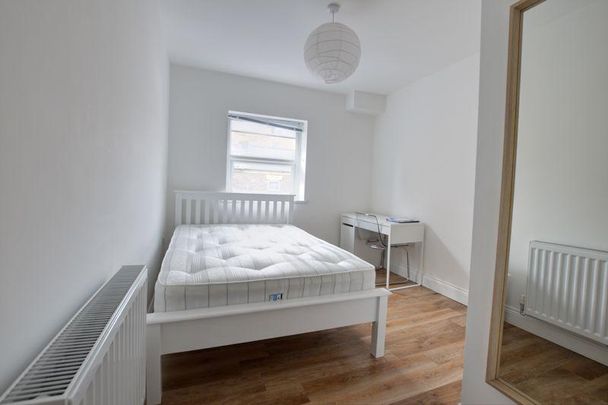 3 bedroom apartment to rent - Photo 1