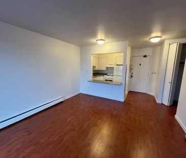 One Bedroom - East 49th Ave and Fraser St - Vancouver -1st month bonus - Photo 3