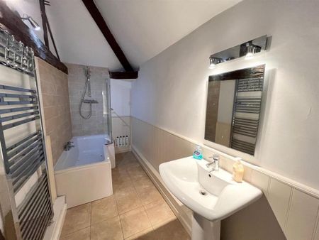 2 bedroom apartment to rent - Photo 4