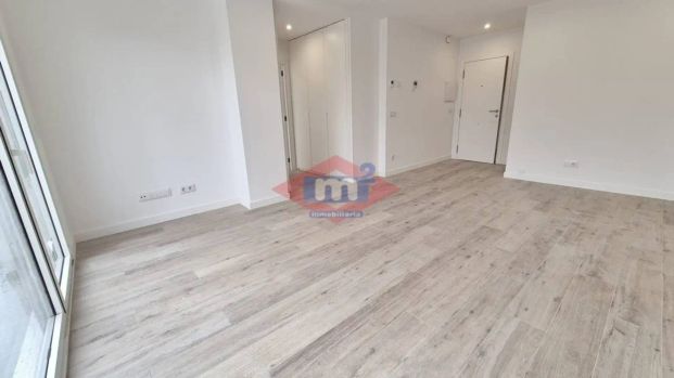 Piso de alquiler en Calle Centro, Tui - Photo 1