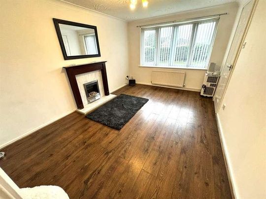 Hillbury Drive, Willenhall, WV12 - Photo 1