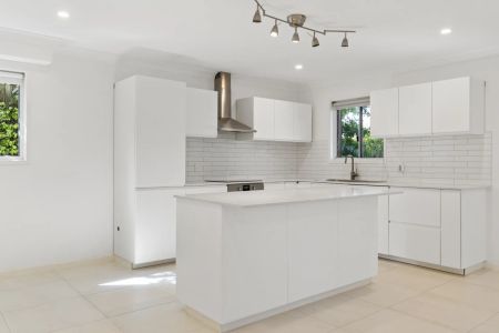 Spacious Unit in Brighton with Pool Access - Water & Electricity Included! - Photo 3