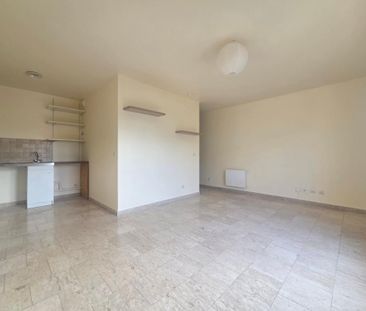 Location Appartement 1 pièce 27m² STE GENEVIEVE DES BOIS 91700 - Photo 2