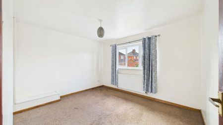 2 bedroom semi-detached house to rent - Photo 3