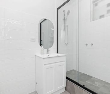 Sunlit Bayside Gem in a Prime Lifestyle Pocket! - Photo 5