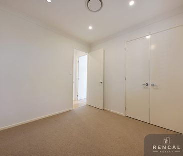 Unique Designed Ex-display Home - Photo 5