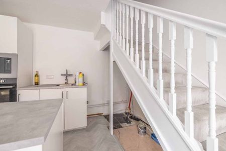 1 bed terraced house to rent in Penn Road, Datchet, SL3 - Photo 5