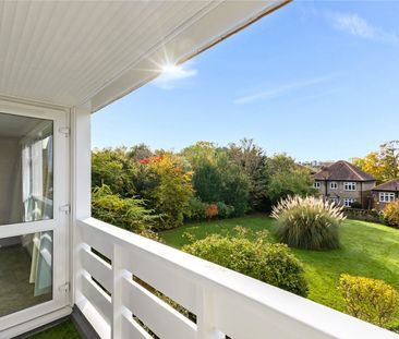 Chesterfield Court, Cranes Park, Surbiton, Surrey, KT5 flat to rent - Photo 2