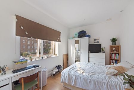 4 bedroom House To Let - Photo 5