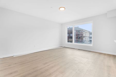 For Lease - 801 Glenroy Gilbert Drive Unit# 24, Barrhaven, Ontario - Photo 2