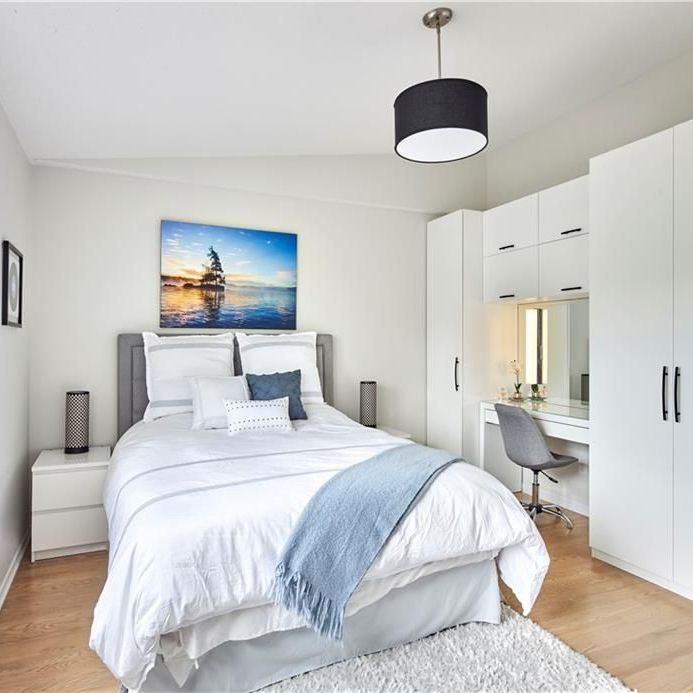 For Lease - 44 SIENNA Private, Alta Vista and Area, Ontario - Photo 1