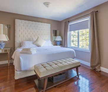 For Lease - 2472 Upper Valley Crescent, Oakville, Ontario - Photo 1