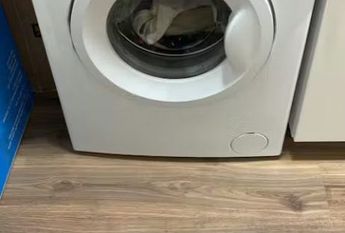 Plaça de Pep Ventura, Badalona, Catalonia 08912