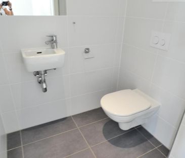 Klimatisierte, hochwertige Neubauwohnung mit großer Terrasse und Gr... - Foto 6