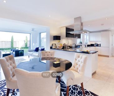 5 bedroom detached house to rent - Photo 5