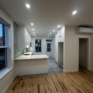 4 1/2 - Montréal (Villeray) - 1 900 $/mois - Photo 2