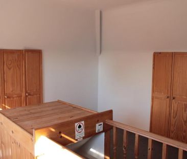 3 bedroom semi-detached house to rent - Photo 6