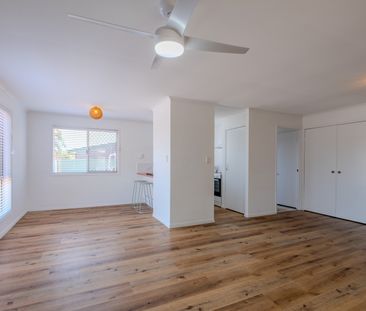 10 Warroo Drive, Deception Bay QLD 4508 - House For Rent | Domain - Photo 2