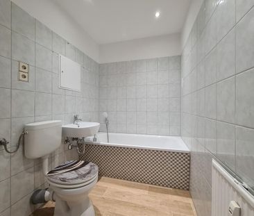 2 Kaltmieten geschenkt*: renovierte 4 Zimmerwohnung mit Balkon im b... - Photo 4