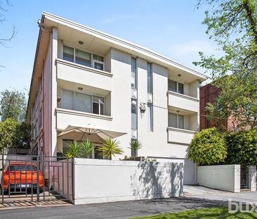 Renovated 2 Bedroom, Privately Tucked Away at Back of Block - Photo 4