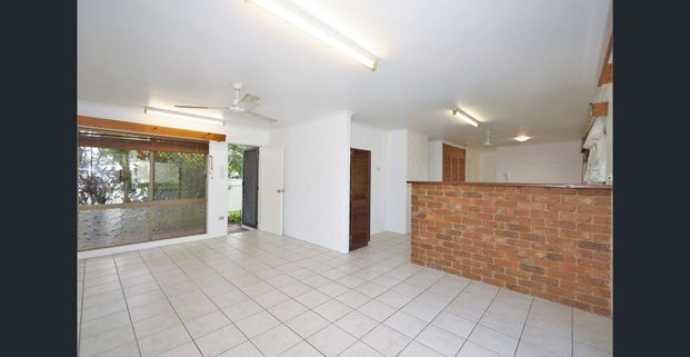 Top Location - Big Yard - Fully Fenced - Photo 1