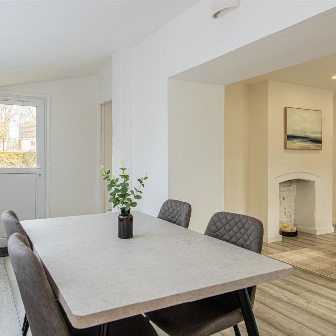 2 bed House - Mid Terrace To Let - Photo 1