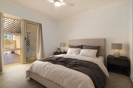 DOUBLE BRICK HOME | DOUBLE GARAGE | DOUBLE THE LIFESTYLE - Photo 2