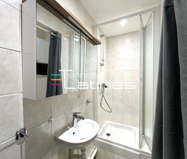 Location Appartement 1 pièce 9m² NIMES 30000 - Photo 4