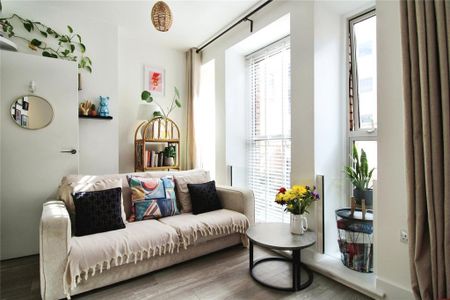 1 bedroom apartment to rent - Photo 4