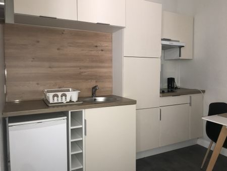 Location Appartement 1 pièce 30m² REIMS 51100 - Photo 5