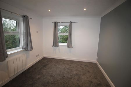 Malmers Well Road, High Wycombe - Photo 2